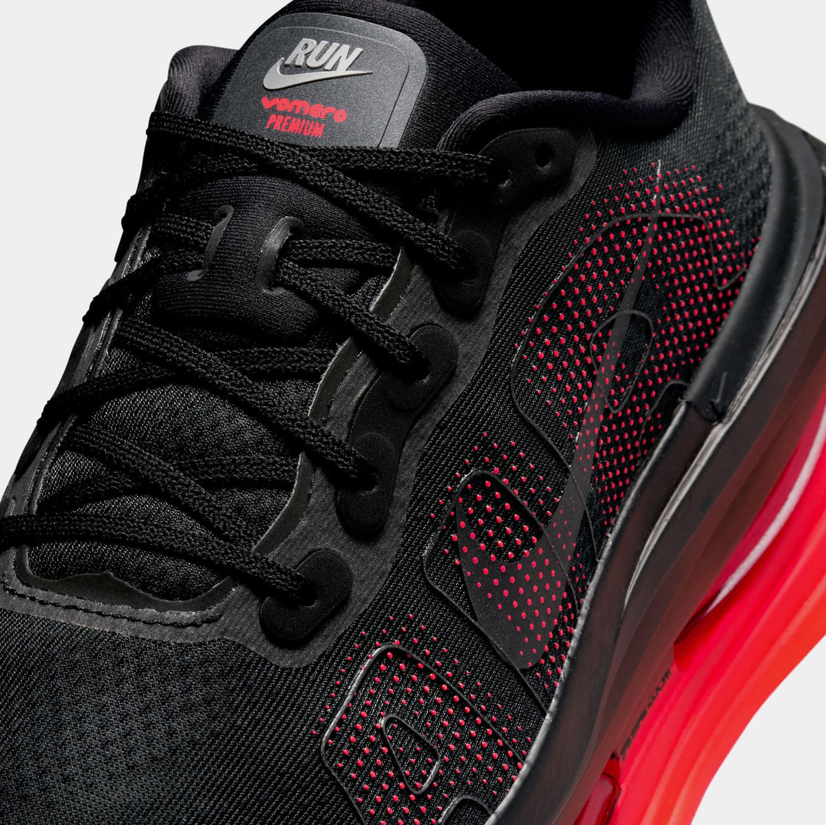 Vomero Premium Mens Running Shoes (Black/Bright Crimson)