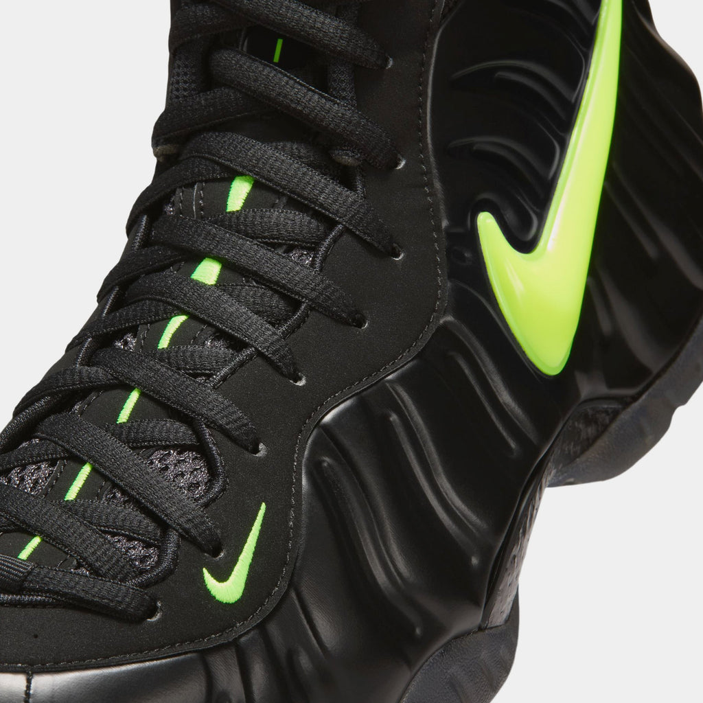 Air Foamposite Pro Voltage Mens Basketball Shoes (Black/Voltage Yellow)
