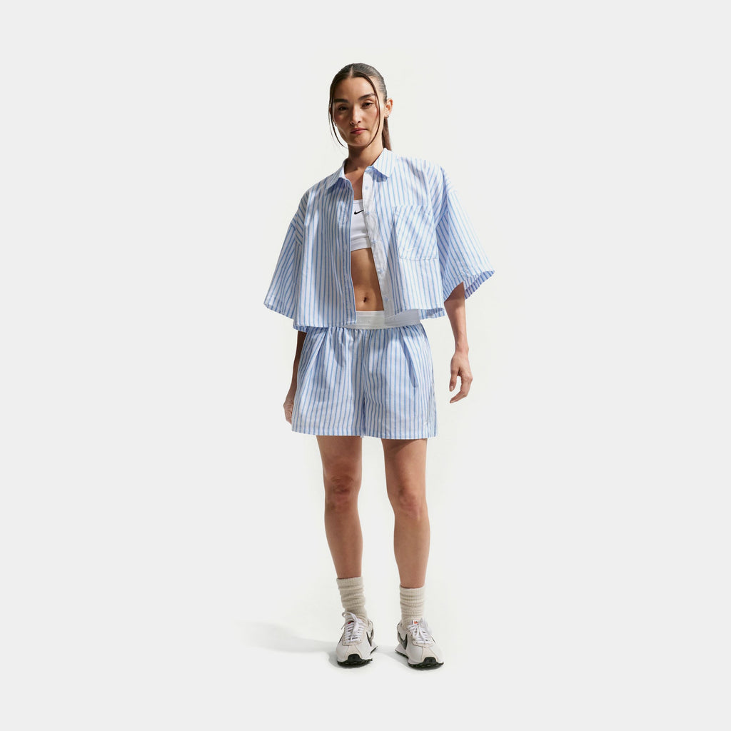 Sportwear Chill Poplin Loose Mid Rise Stripe Womens Shorts (Light Photo Blue/Hydrogen Blue/Summit White)