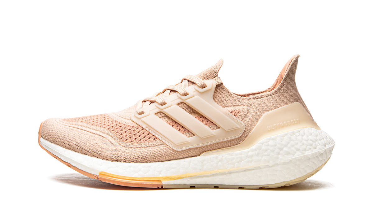ULTRABOOST 21 WMNS "Halo Blush / Wonder White / Ambient Blush" S23838