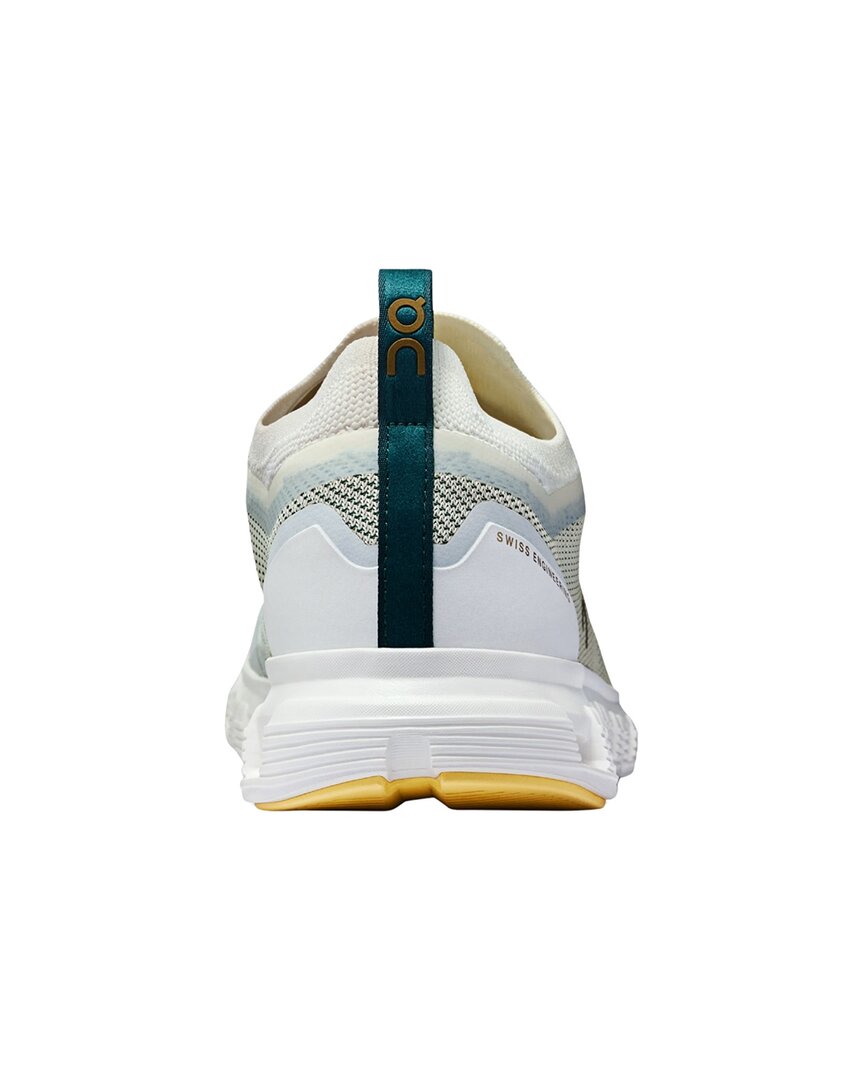 On Running Cloud 6 Versa Sneaker