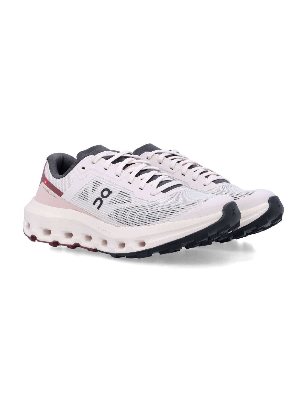 Lightweight Breathable Sneakers With Cushioned Sole And Modern Aesthetic