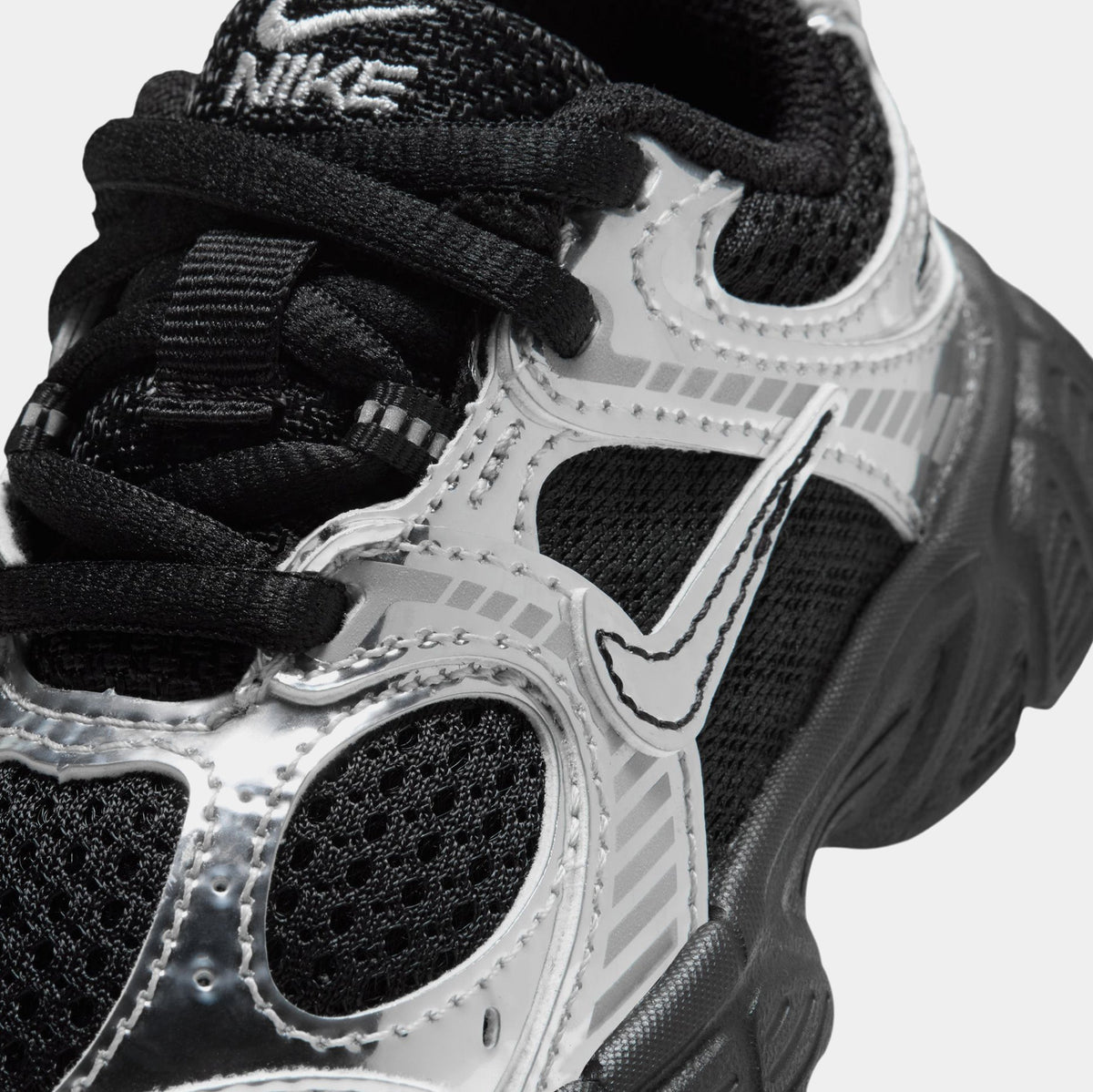V5 RNR Infant Toddler Running Shoes (Black/Metallic Silver)