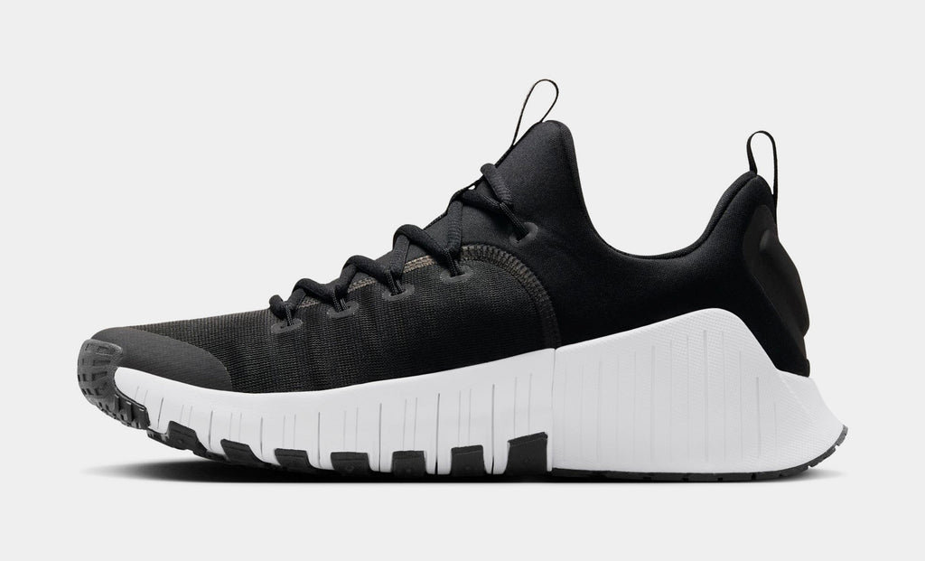 Free Metcon 6 Mens Running Shoes (Black/White)