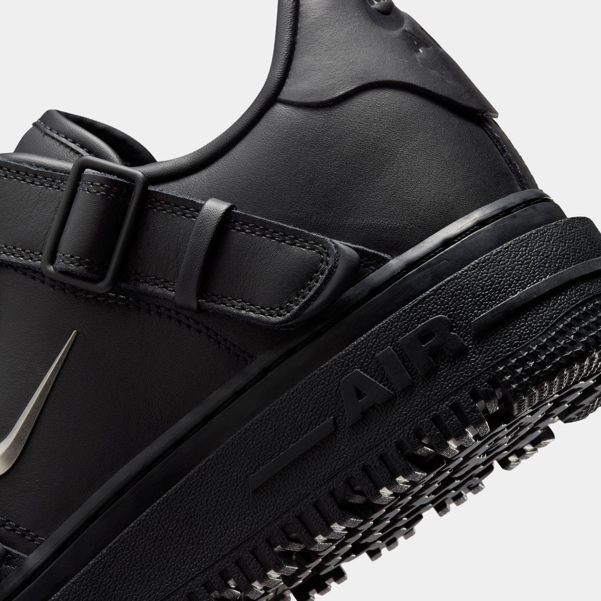 Air Force 1 Luxe Black Mens Lifestyle Shoes (Black/Anthracite/Metallic Silver)