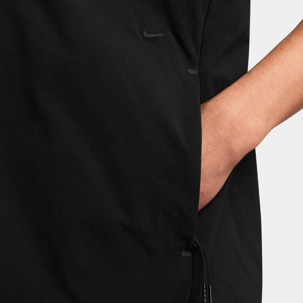 Tech Dri Fit Woven Windrunner Mens Vest (Black/Black)