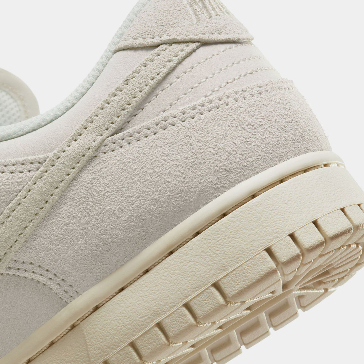 Dunk Low Mens Lifestyle Shoes (Phantom/Phantom)
