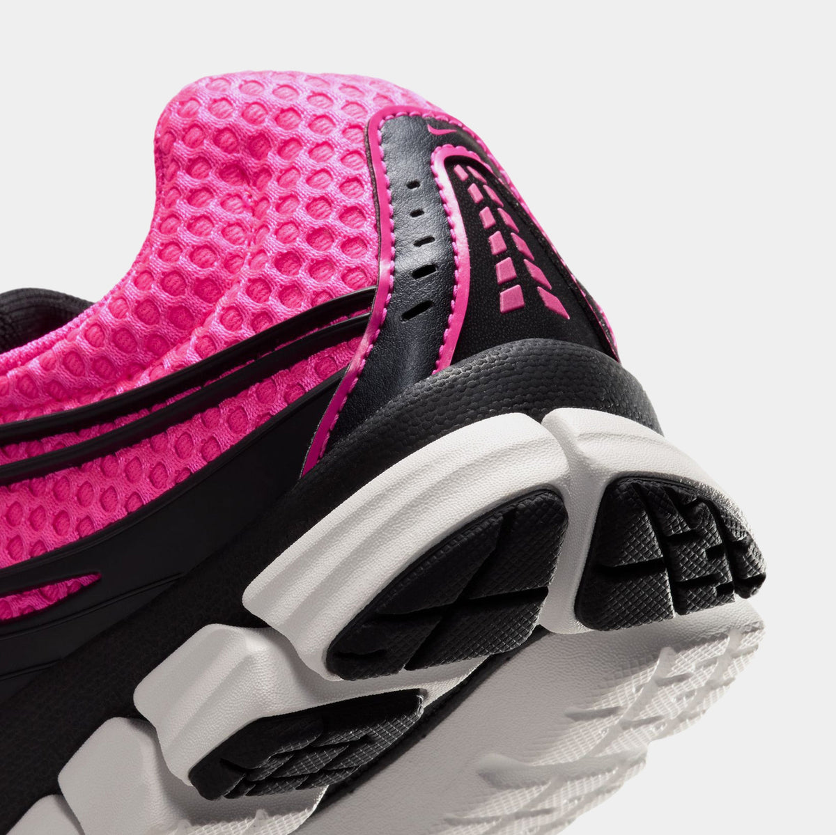 Zoom Skylon 11 Womens Running Shoes (Hyper Pink/Metallic Silver/Black)