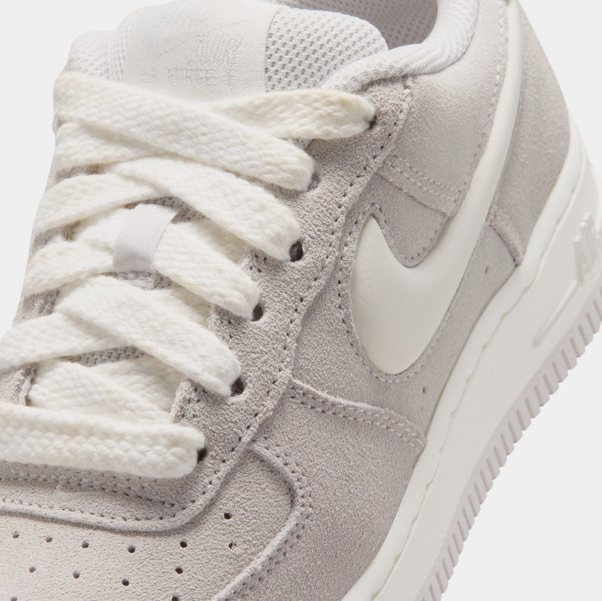 Air Force 1 LV8 Grade School Lifestyle Shoes (Vast Grey/Sail)