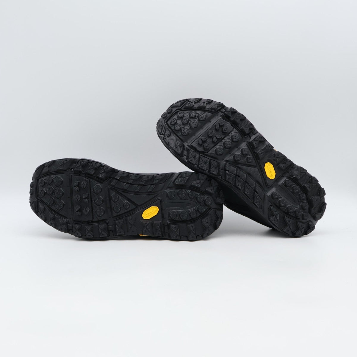 1130310-BBLC Hoka Tor Ultra LO "Black" (Men's)