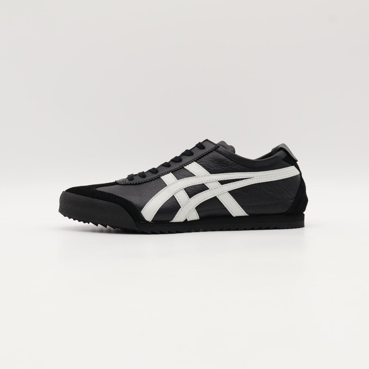 1182A465-001 Onitsuka Tiger NIPPON MADE Mexico 66 Deluxe Black White (Women's)