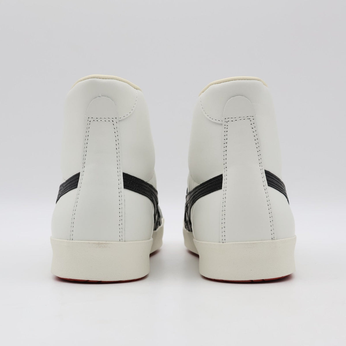 1183B439-101 Onitsuka Tiger Fabre Hi NM White Black (Men's)