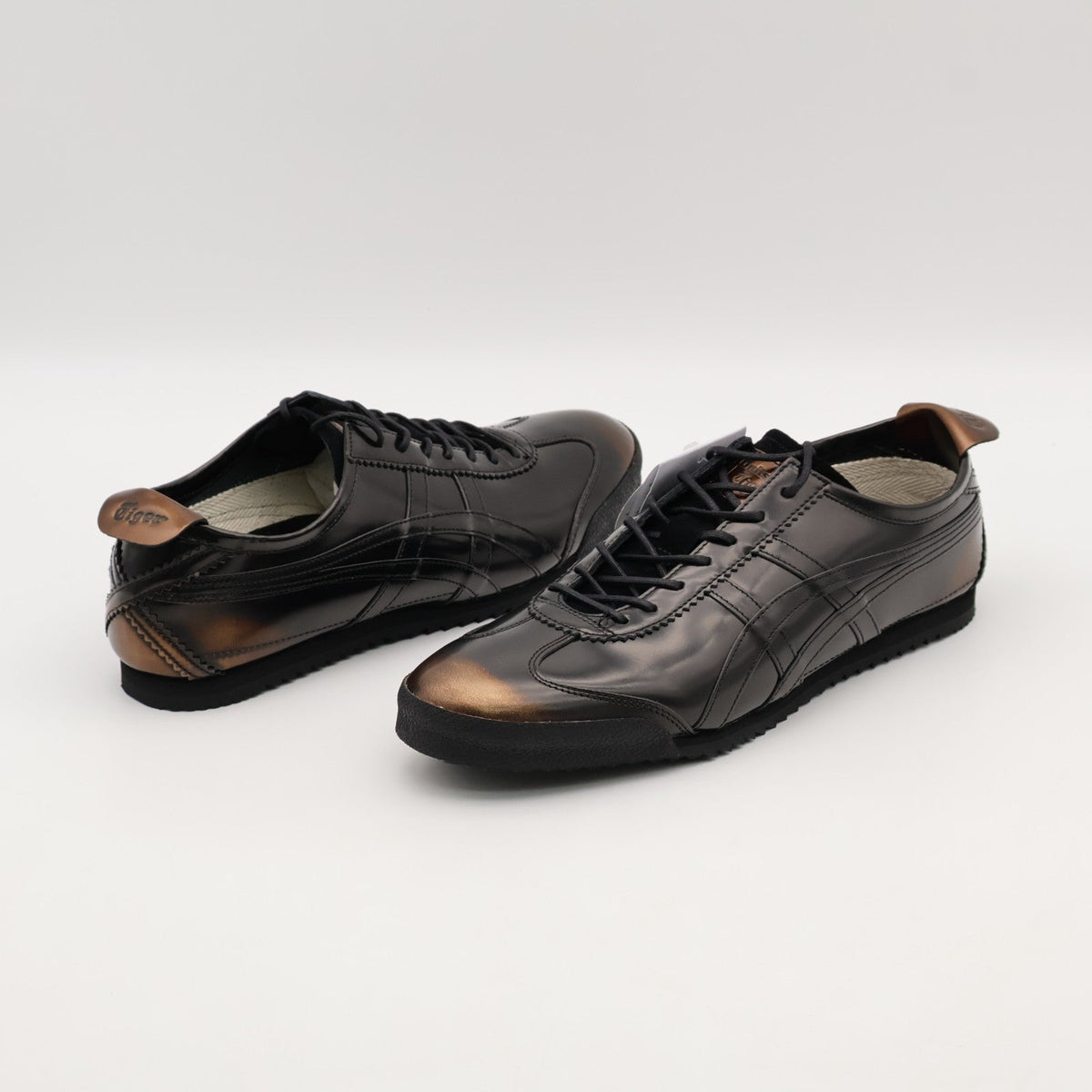 1181A597-001 Onitsuka Tiger NIPPON MADE MEXICO 66 DELUXE BLACK PURE (Men's)