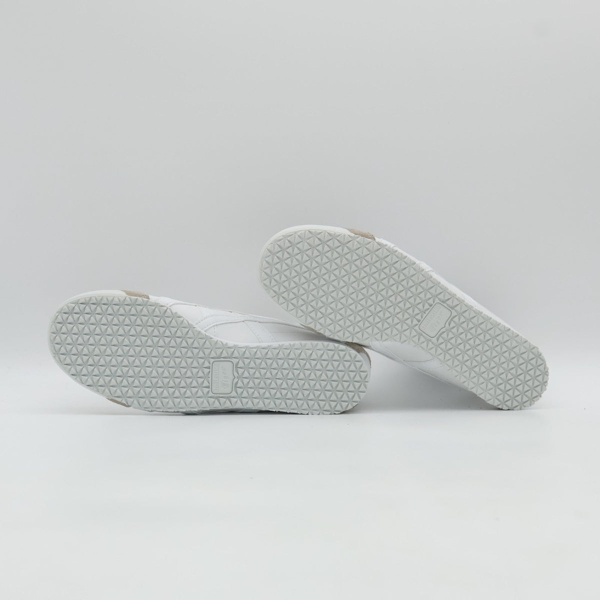 1183C102-104 Onitsuka Tiger Mexico 66 White (Men's)