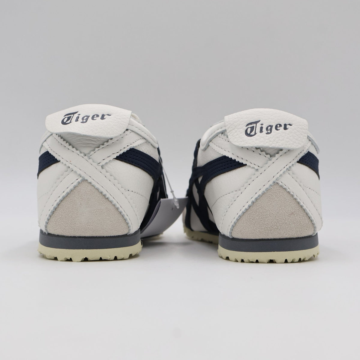 1183C577-100 Onitsuka Tiger Mexico 66 Viny Off White/Iron Navy (Men's)