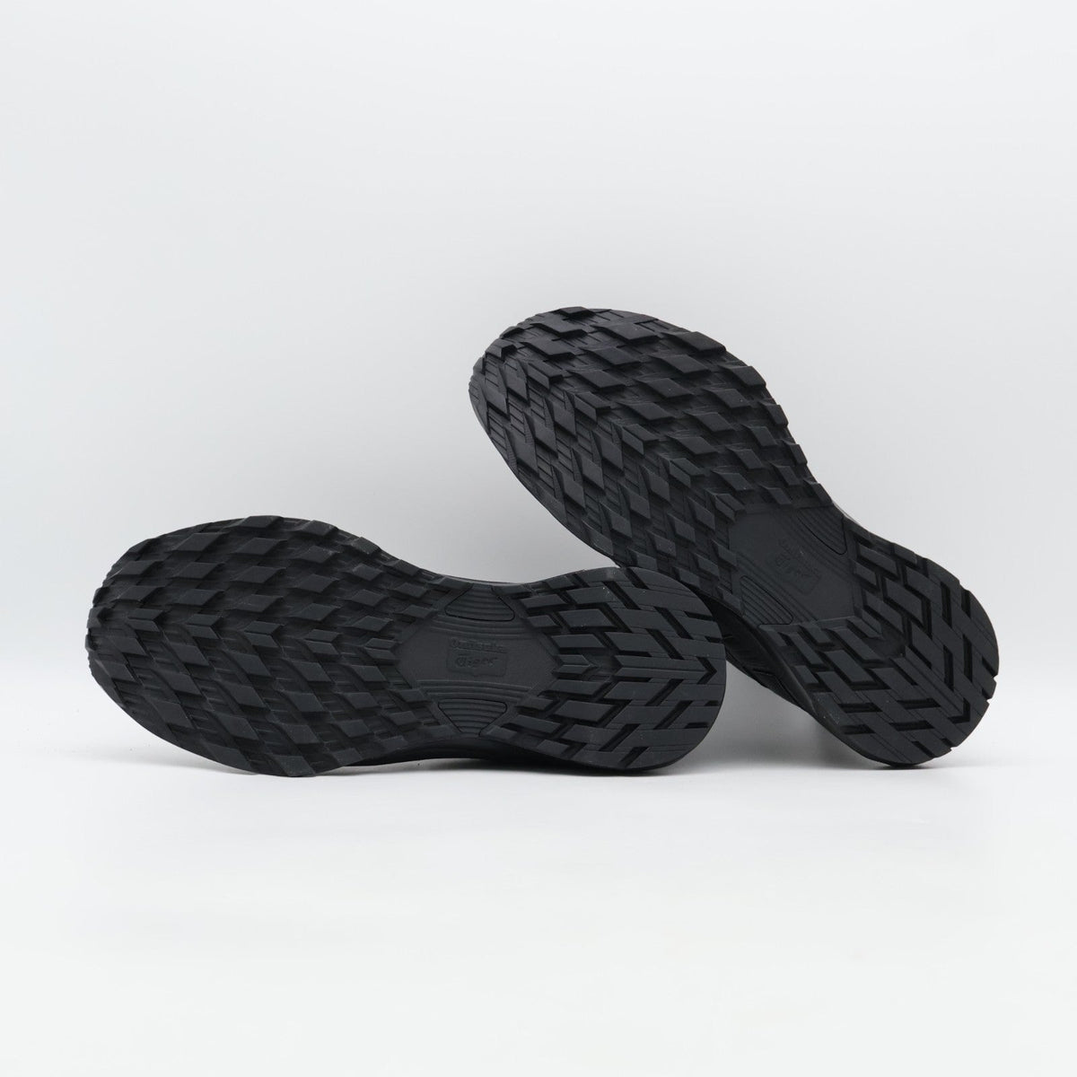 1183C612-001 Onitsuka Tiger Tigtrail RS Black Black (Men's)
