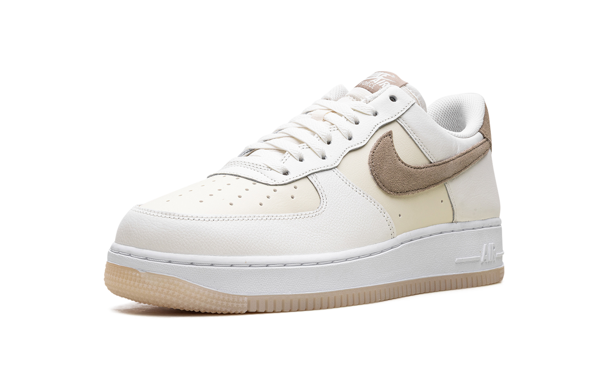 Air Force 1 "Coconut Milk" FN5832 101