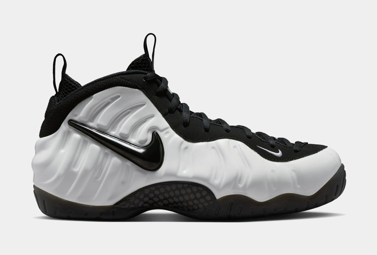 Air Foamposite Pro Glow In The Dark Mens Basketball Shoes (Summit White/Black)