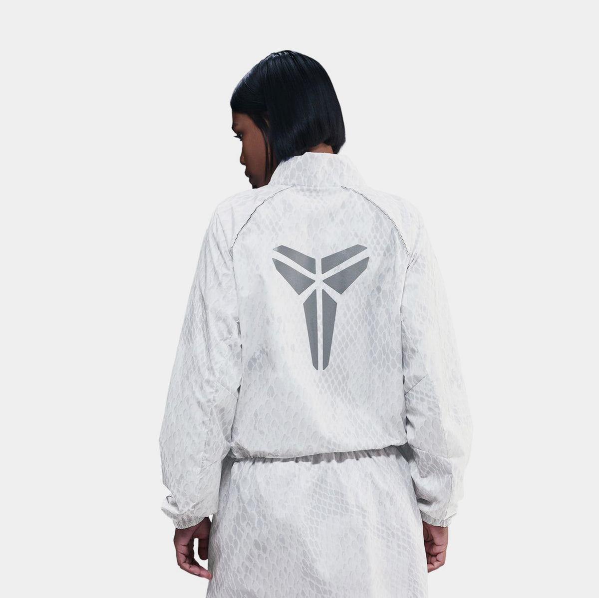 Kobe Light Woven Zip Up Womens Jacket (White/Silver)