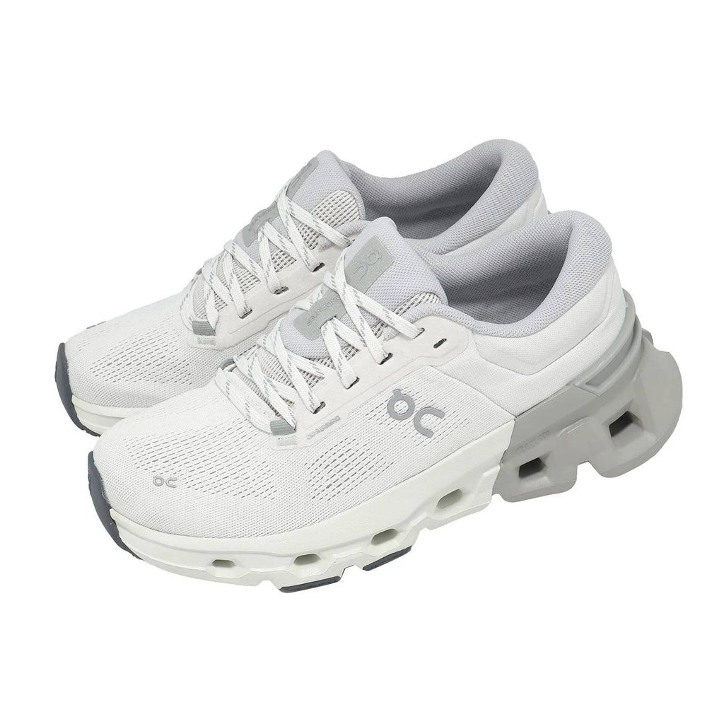 Women's Cloudflyer 5 Running Shoe In Ivory/tin