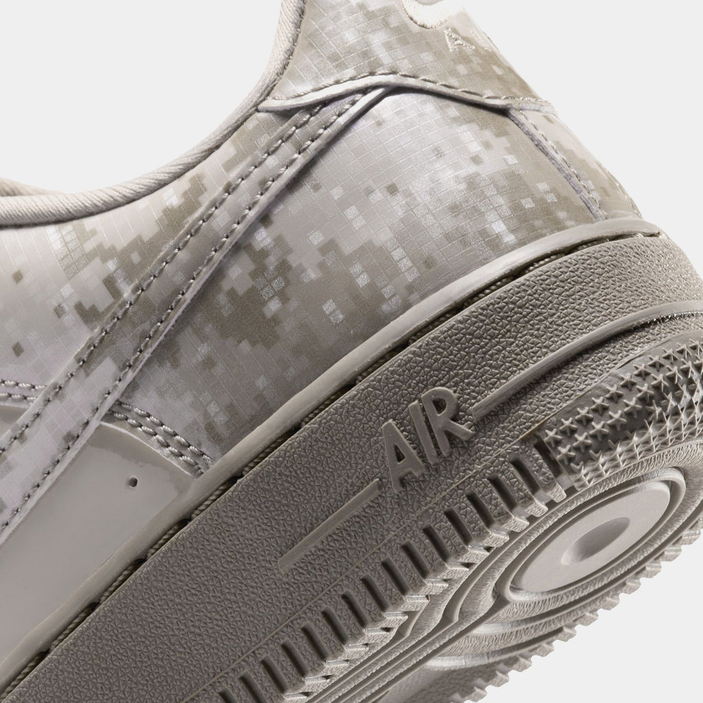 Air Force 1 Camo Grade School Lifestyle Shoes (Multi-Color/Light Stone/Fossil/Multi-Color)