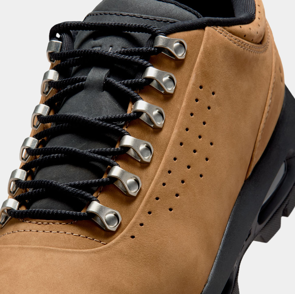 Air Max Goadome Low Mens Boots (Taupe/Black)