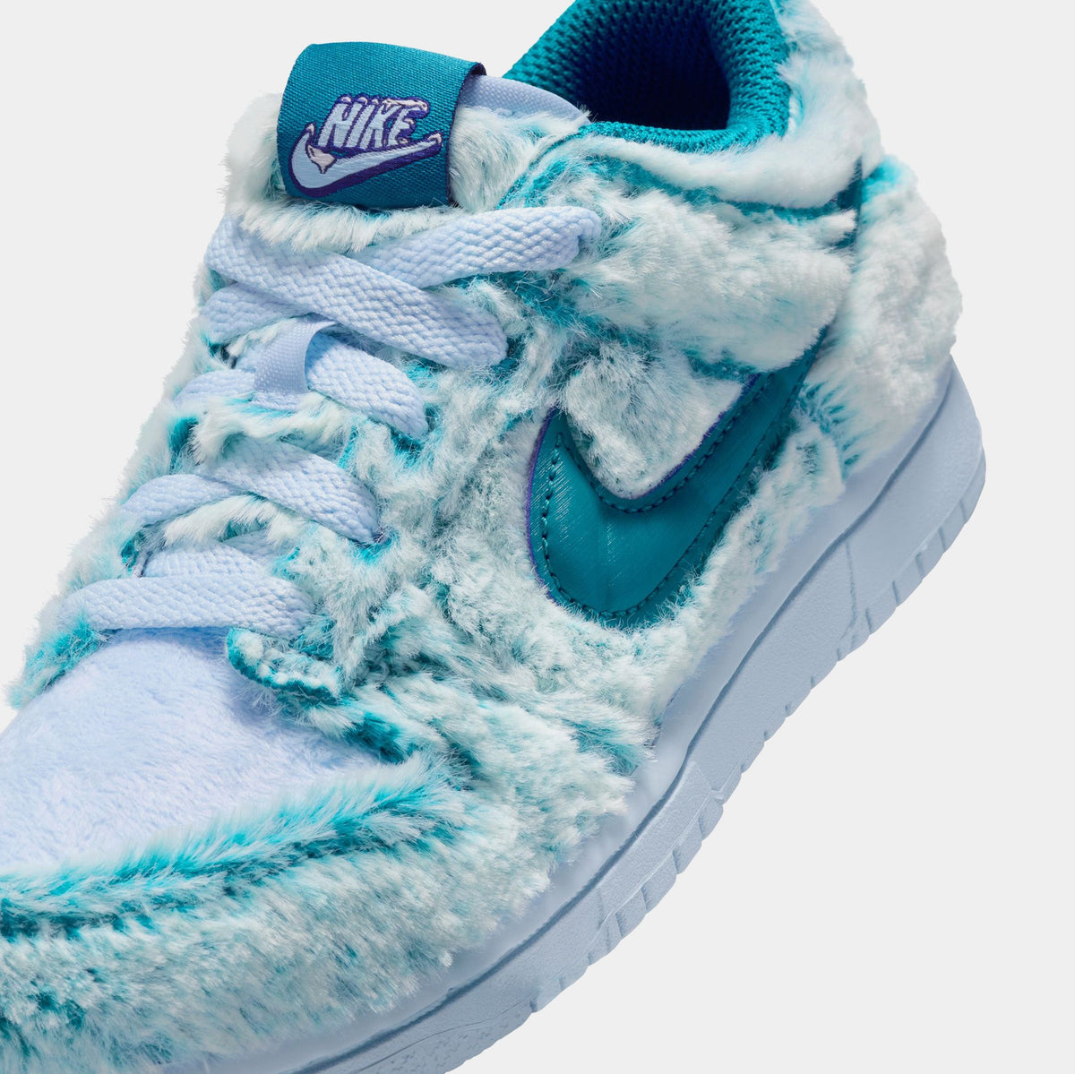 Dunk Low Abominable Snowman Preschool Lifestyle Shoes (Celestine Blue/Green Abyss/White)