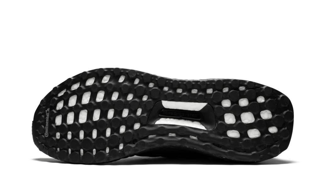 UltraBoost LTD "Triple Black" BB4677