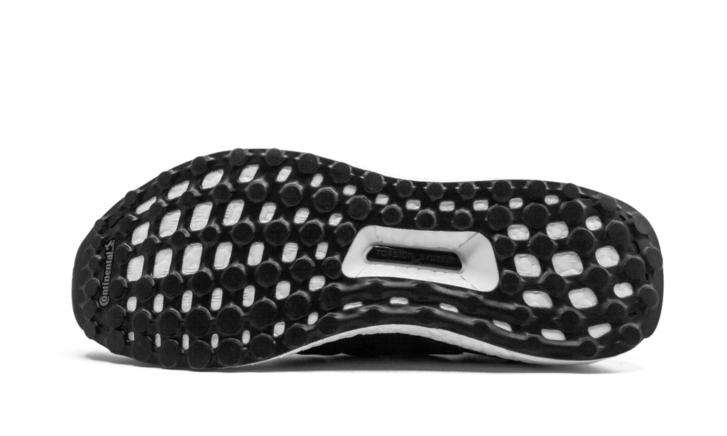 UltraBOOST "Black/White Speckle" f36153