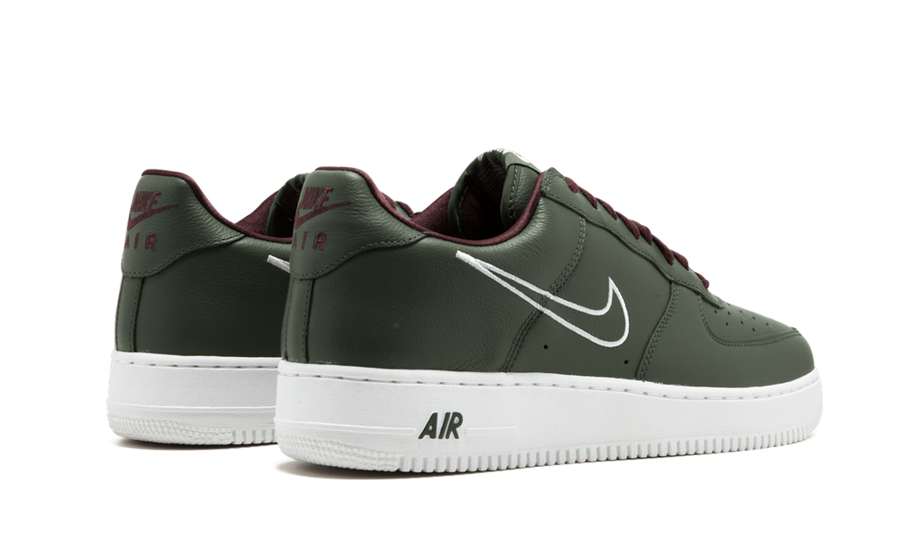 Air Force 1 Low Retro "Hong Kong" 845053 300