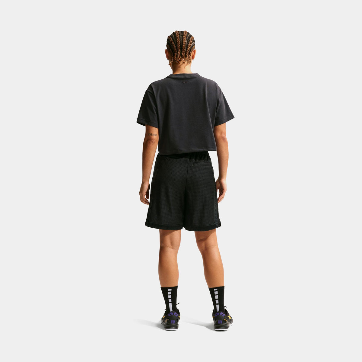 Kobe Basketball Womens Shorts (Black/Black)
