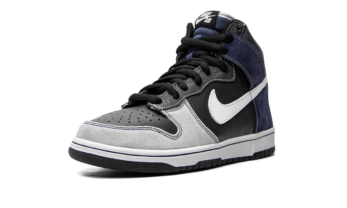 Dunk High Pro SB "UnFutura" 305050 015