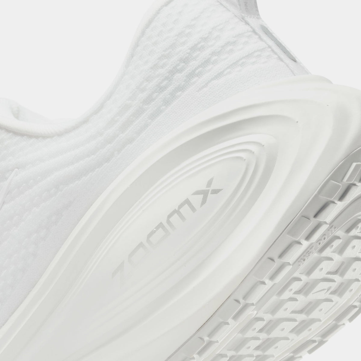 Vomero Plus Mens Running Shoes (White/Photon Dust/Metallic Silver/Summit White)