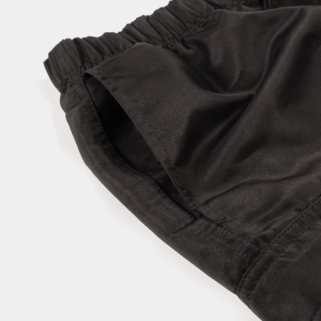 Voyage Solid Cargo 7" Volley Mens Shorts (Black/White)