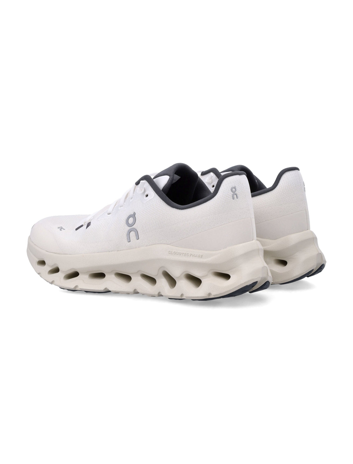 Innovative Lightweight Sneakers With Cloudtec Phase Technology