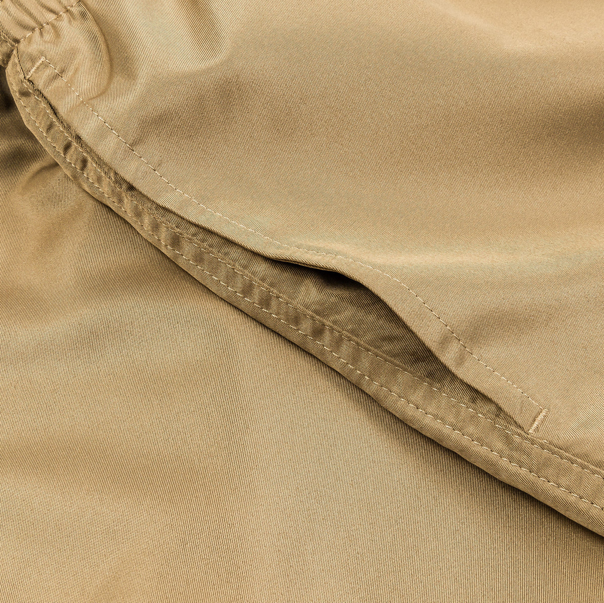 Essential Lap 7" Volley Mens Shorts (Beige/White)