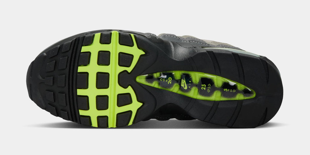 Air Max 95 Big Bubble Neon Womens Running Shoes (Black/Neon Yellow/Anthracite/Light Graphite)
