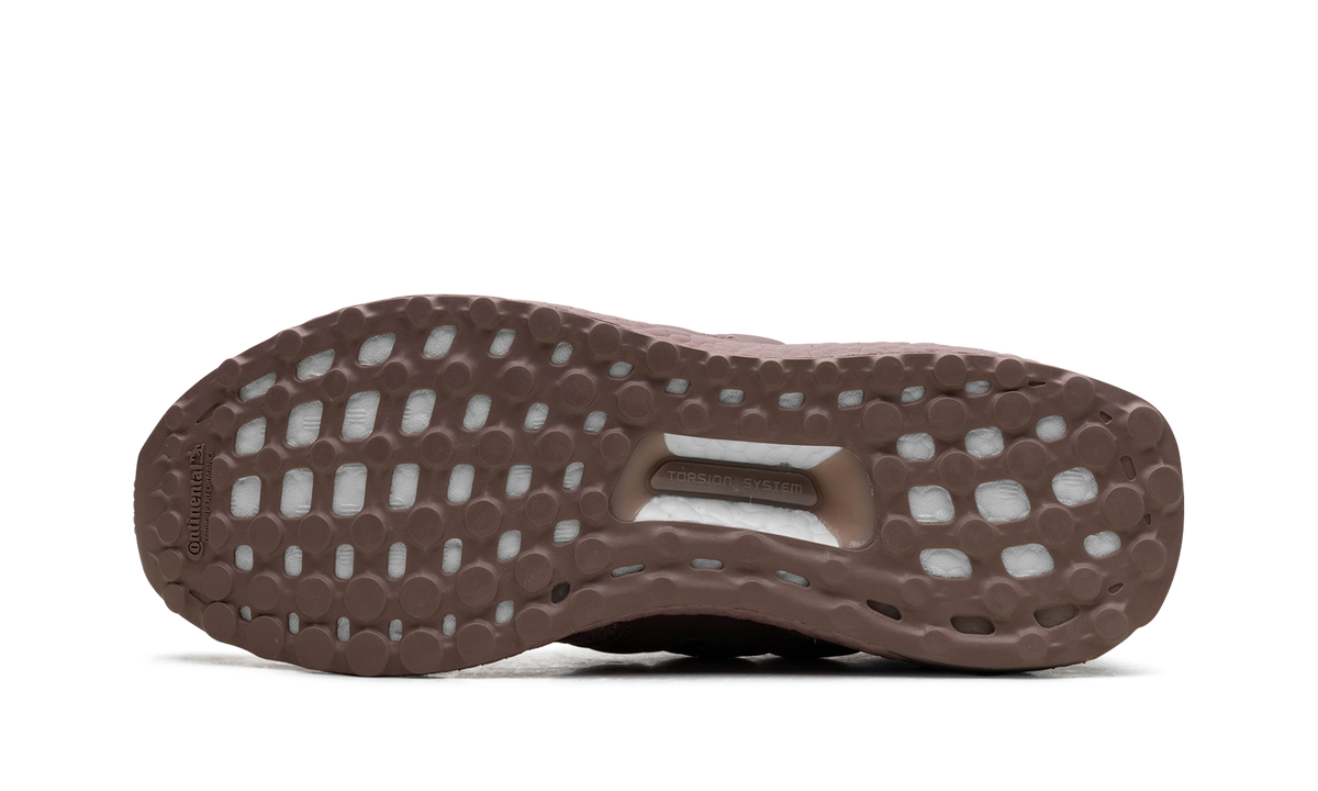 ULTRABOOST 1.0 WMNS "Wonder Oxide" GY9903