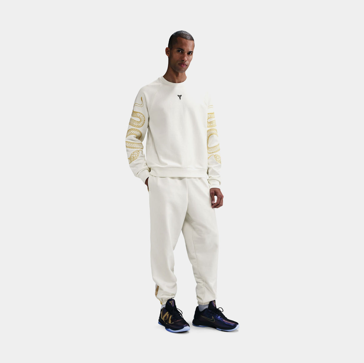 Kobe Year Of The Mamba Mens Crewneck (Beige/Gold)