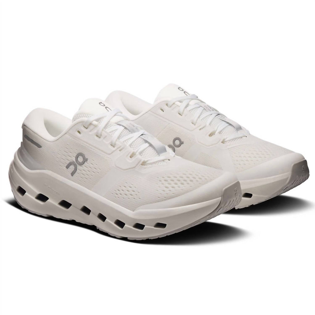 Women's Cloudrunner 3 Wide Running Shoes In White/ivory