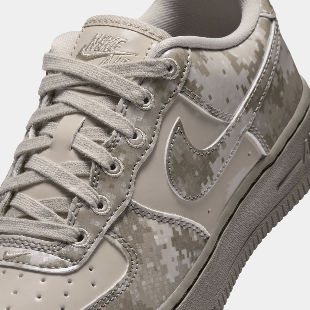 Air Force 1 Camo Grade School Lifestyle Shoes (Multi-Color/Light Stone/Fossil/Multi-Color)