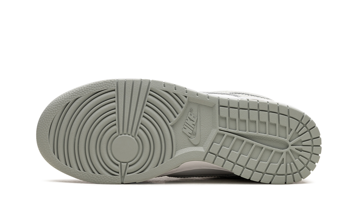 DUNK LOW WMNS "Grey Corduroy" FN7658 100