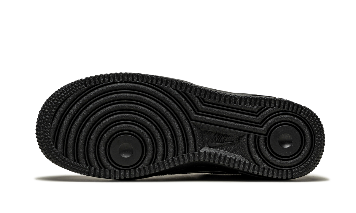 Air Force 1 Low LV8 GS "Misplaced Swooshes - Black" CZ5890 001