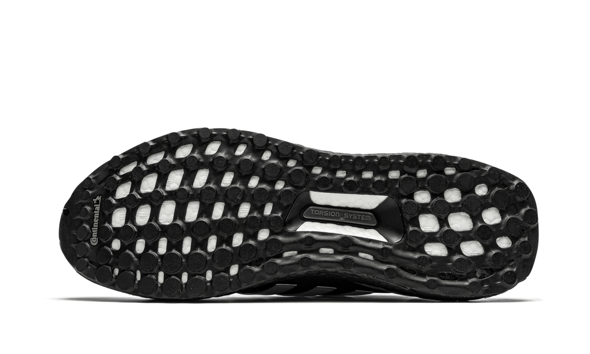 Ultraboost MTL "Silver Metallic" EG8103