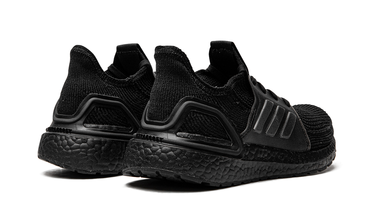 ULTRABOOST 19 WMNS "Triple Black" EF1345
