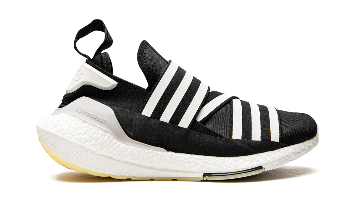 Y-3 Ultraboost 22 "Chalk Pearl" GX1079