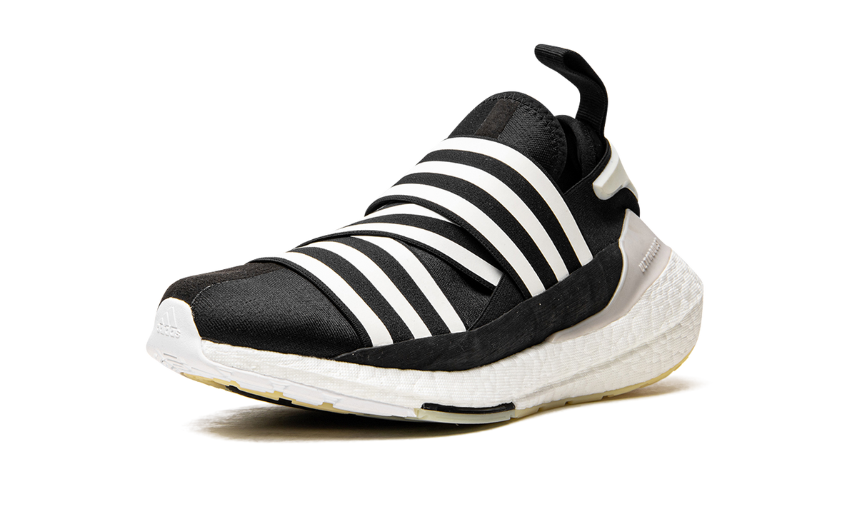 Y-3 Ultraboost 22 "Chalk Pearl" GX1079