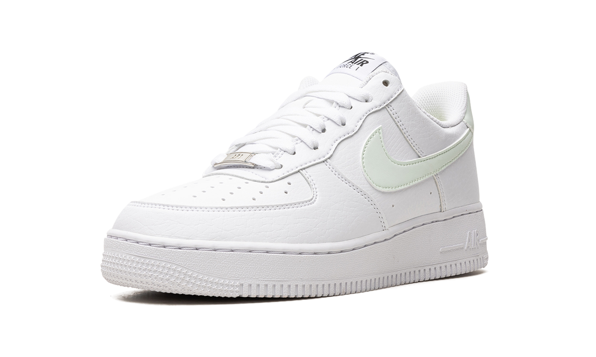 AIR FORCE 1 '07 NEXT NATURE WMNS "Barely Green" DN1430 103