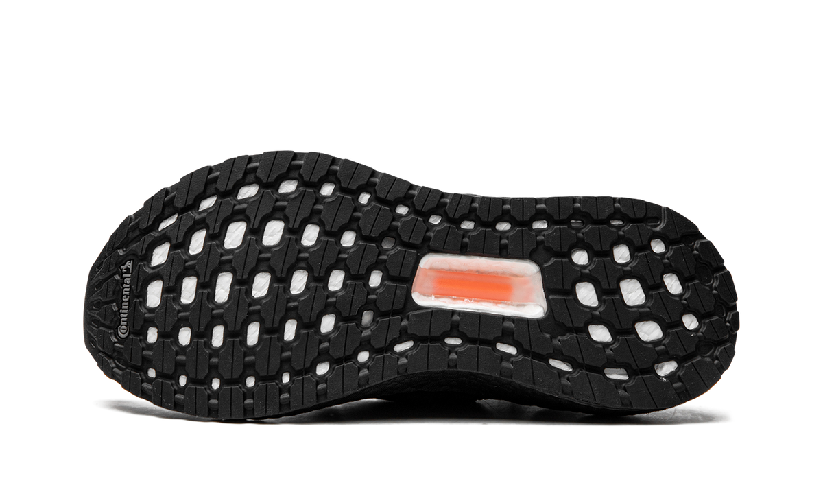 ULTRABOOST 19 WMNS "Triple Black" EF1345