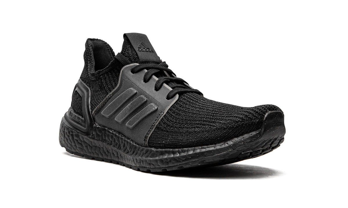 ULTRABOOST 19 WMNS "Triple Black" EF1345